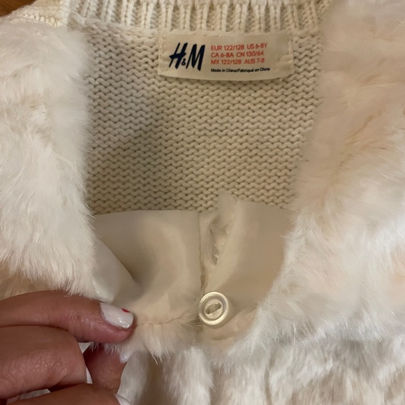 H&M faux fur vest, white - Picture 4 of 4